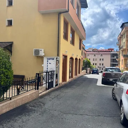 Guest house Kremena In Sv With Swimming Pool 4*
