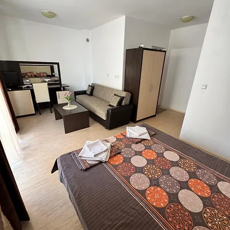 Kremena In Sv With Swimming Pool 4*