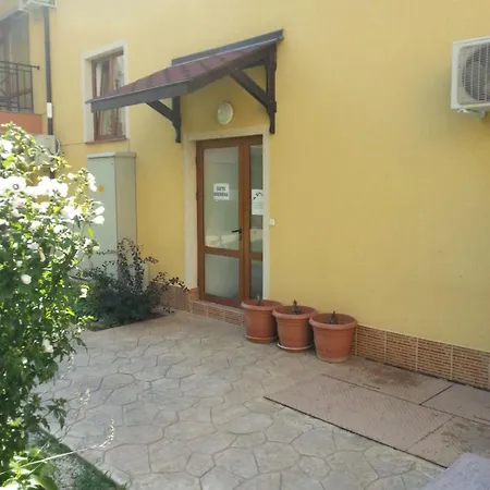 Guest house Kremena In Sv With Swimming Pool Sveti Vlas